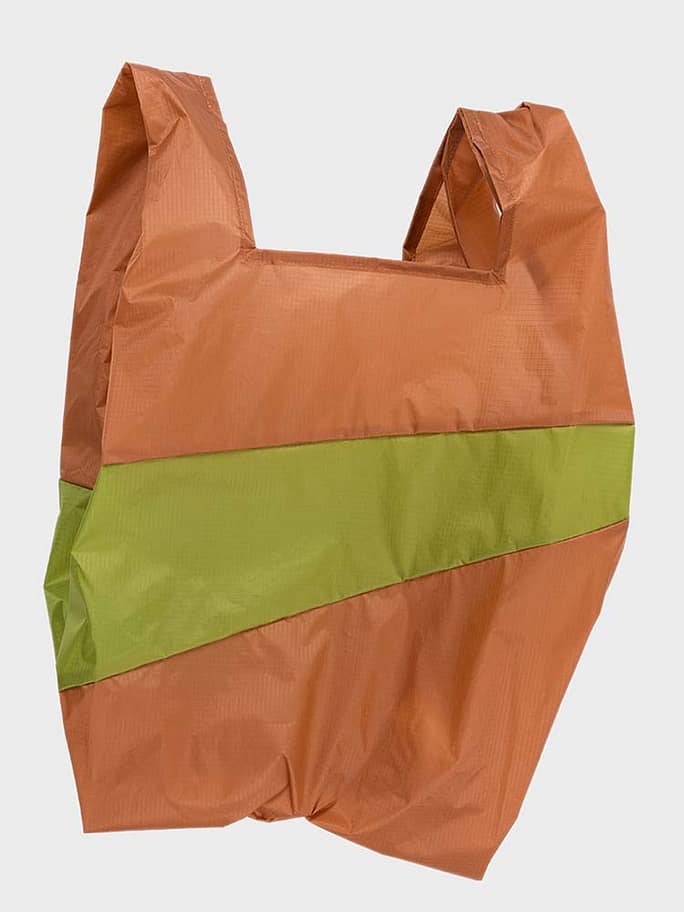 SUSAN BIJL -  The New Shopping Bag 'Untitled' - Horse & Apple